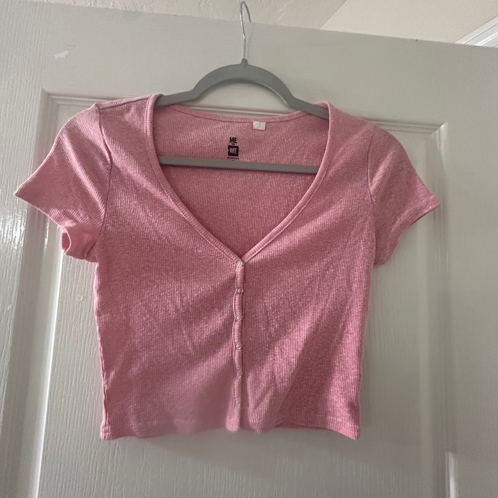 Me to We Light Pink V-Neck Crop Top